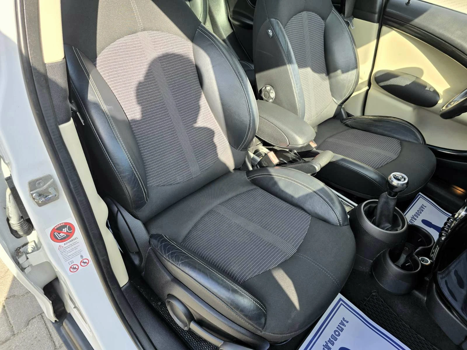 Mini Countryman 1.6D/КОЖА/ПАНОРАМА, снимка 12 - Автомобили и джипове - 54818783