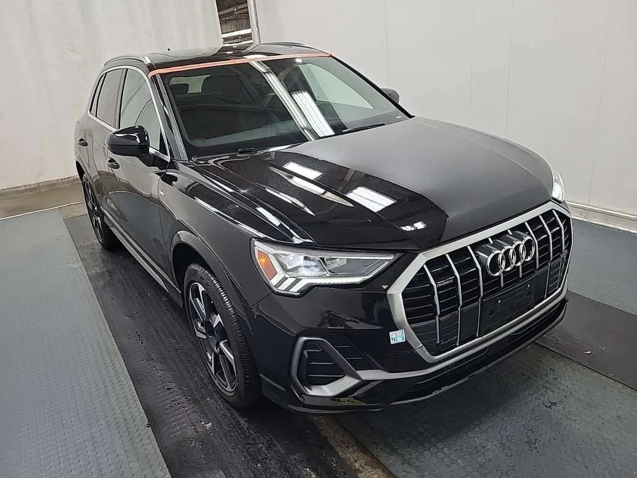 Audi Q3 * Progressiv * CARFAX * БЕЗ ПЪРВОНАЧАЛНА ВНОСКА, снимка 17 - Автомобили и джипове - 54906348