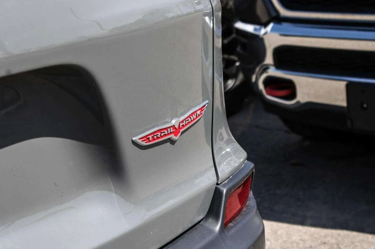 Jeep Cherokee * Trailhawk | Gps| SiriusXM| BkpCam| HtdSeats| Dri, снимка 7 - Автомобили и джипове - 54948199