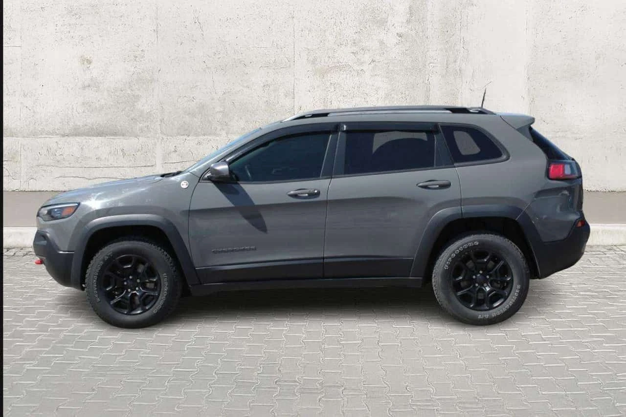 Jeep Cherokee * Trailhawk | Gps| SiriusXM| BkpCam| HtdSeats| Dri, снимка 3 - Автомобили и джипове - 54948199