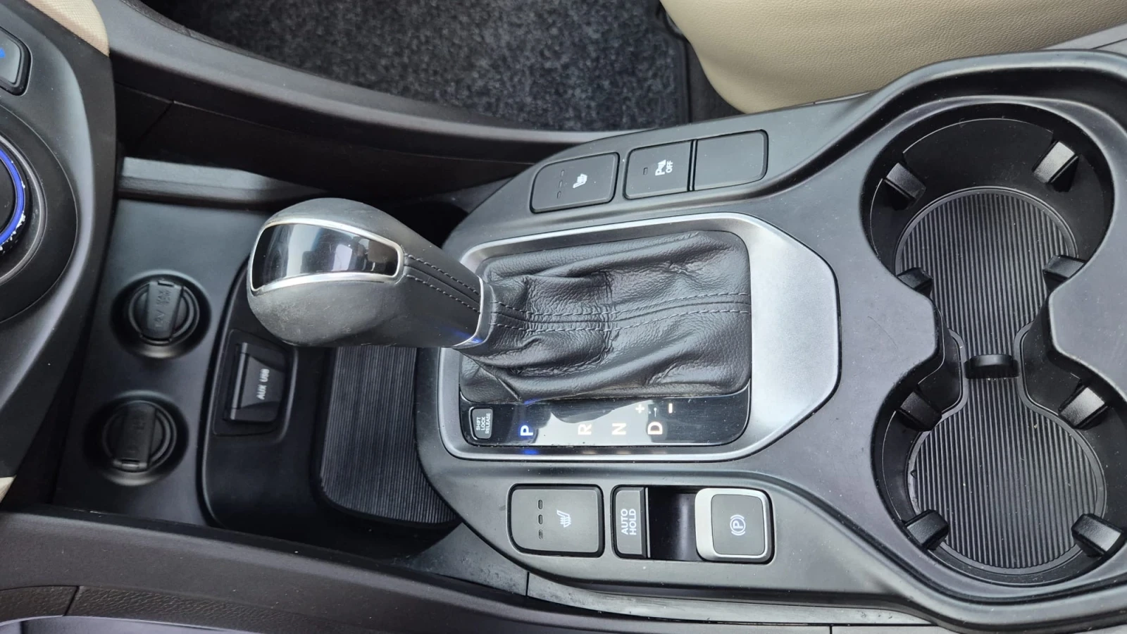 Hyundai Santa fe 2.2CRDI/КОЖА/АВТОМАТИК, снимка 14 - Автомобили и джипове - 55479789