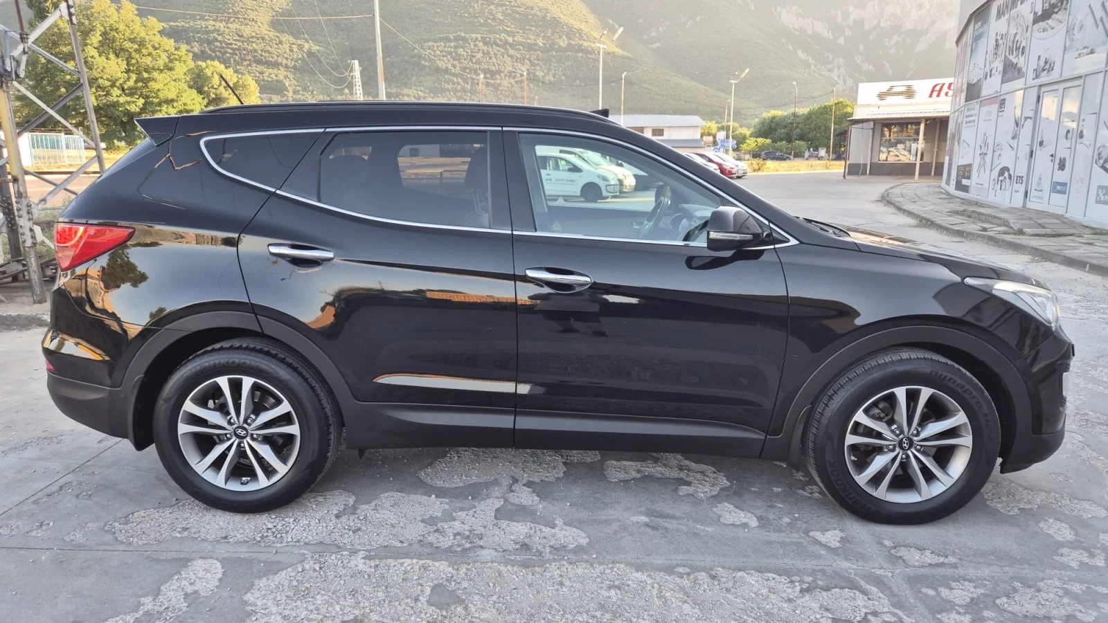 Hyundai Santa fe 2.2CRDI/КОЖА/АВТОМАТИК, снимка 5 - Автомобили и джипове - 55479789