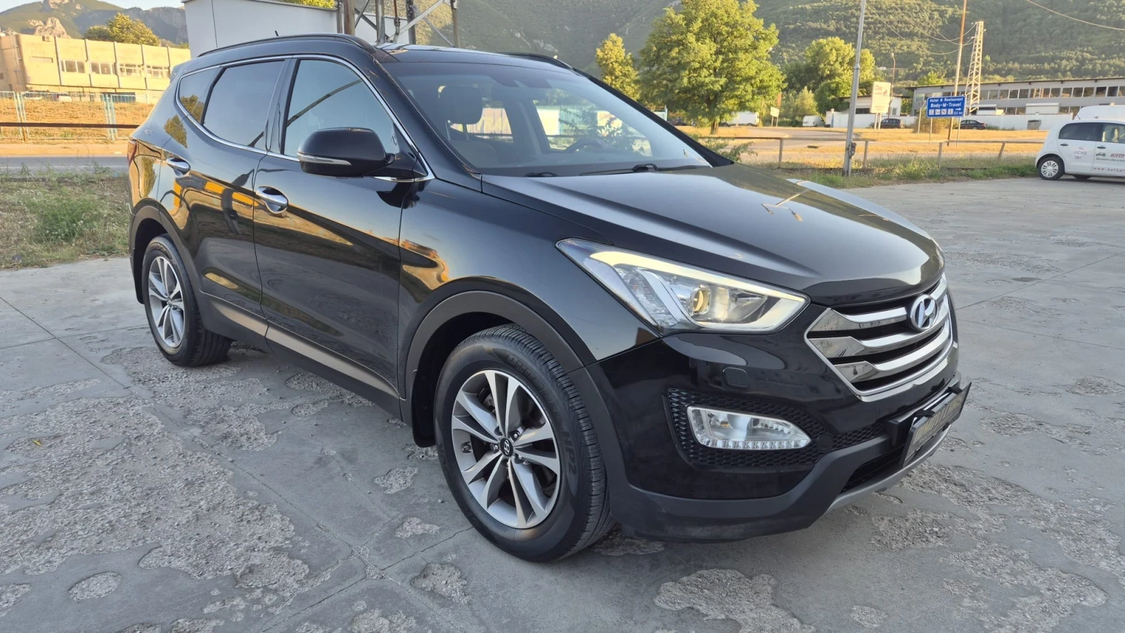 Hyundai Santa fe 2.2CRDI/КОЖА/АВТОМАТИК, снимка 6 - Автомобили и джипове - 55479789
