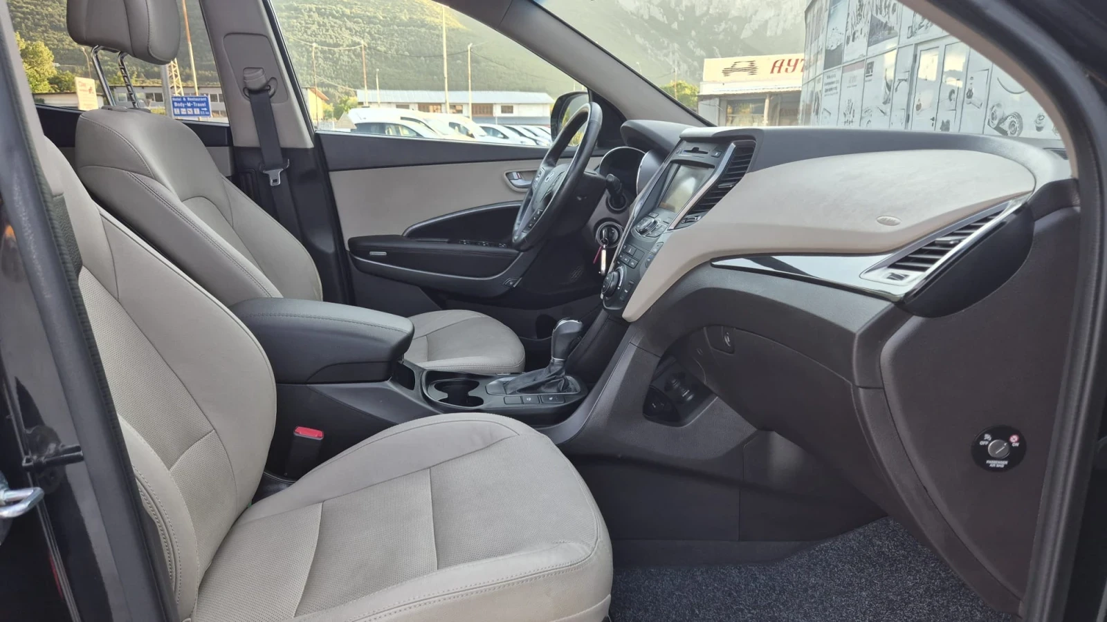 Hyundai Santa fe 2.2CRDI/КОЖА/АВТОМАТИК, снимка 9 - Автомобили и джипове - 55479789