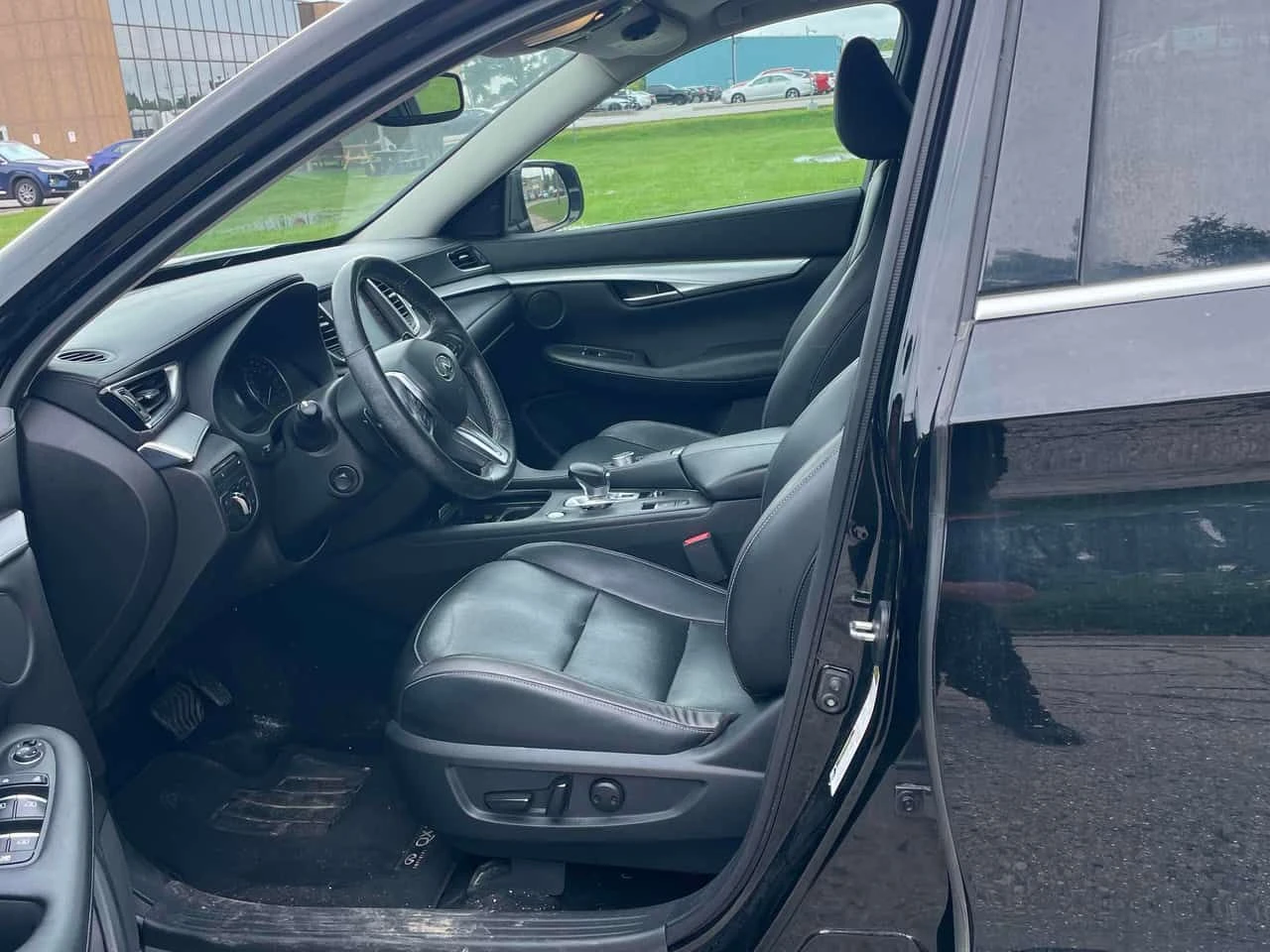 Infiniti QX50 AWD / CARFAX / ВИДЕО / АВТОКРЕДИТ , снимка 5 - Автомобили и джипове - 55594877