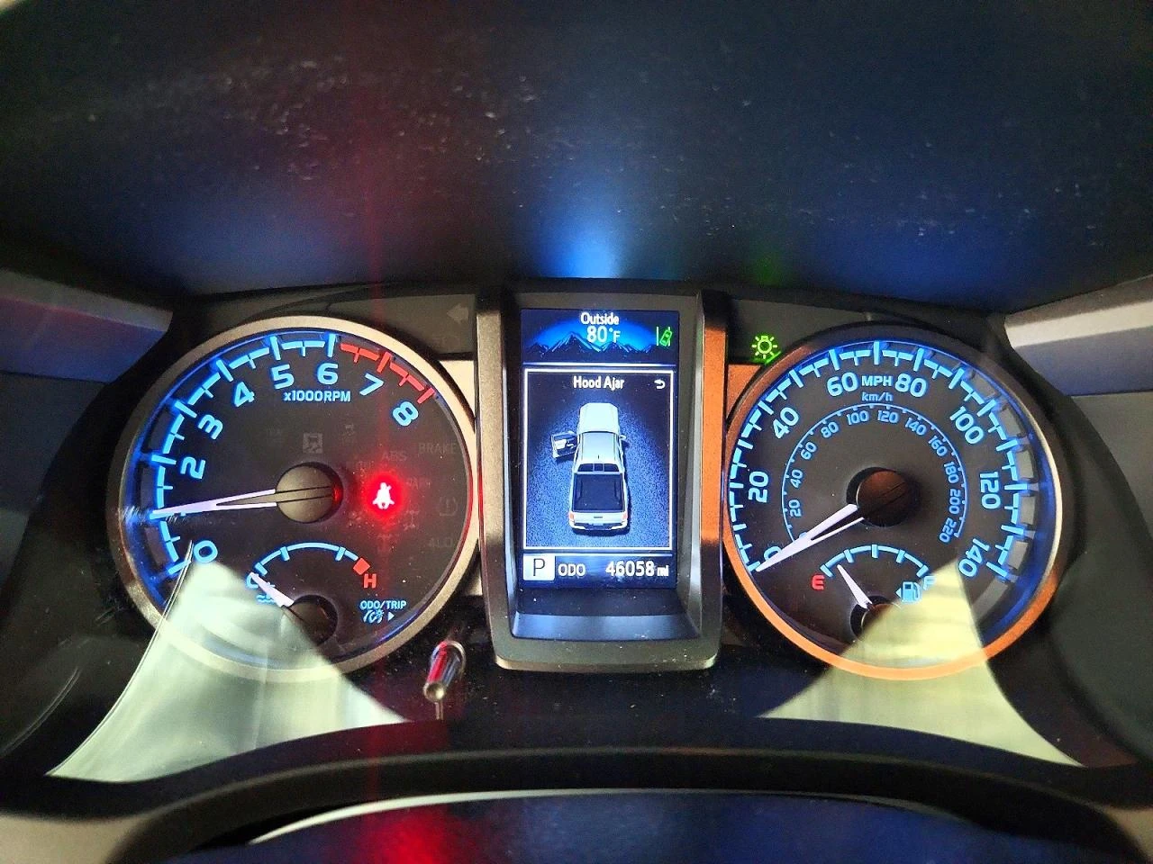 Toyota Tacoma Sr V6, снимка 9 - Автомобили и джипове - 56042864