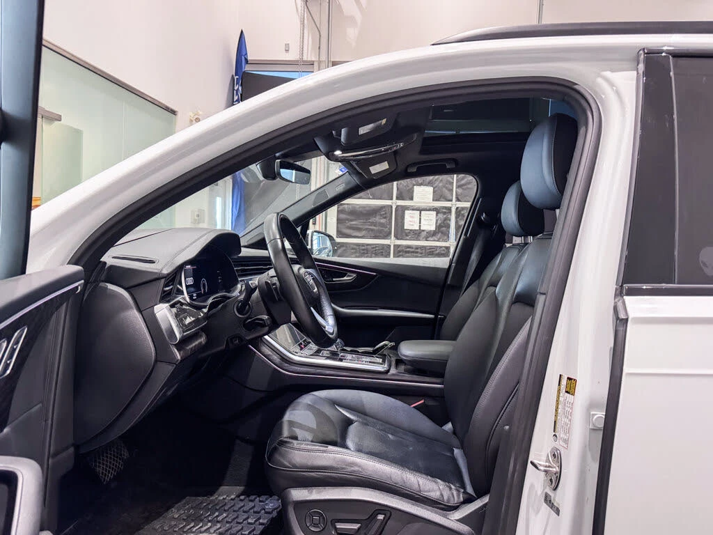 Audi Q7 2021* MATRIX* B&O* DIS* ОБДУХ* PANO* AIR* ЩОРИ* 7P, снимка 8 - Автомобили и джипове - 56042856