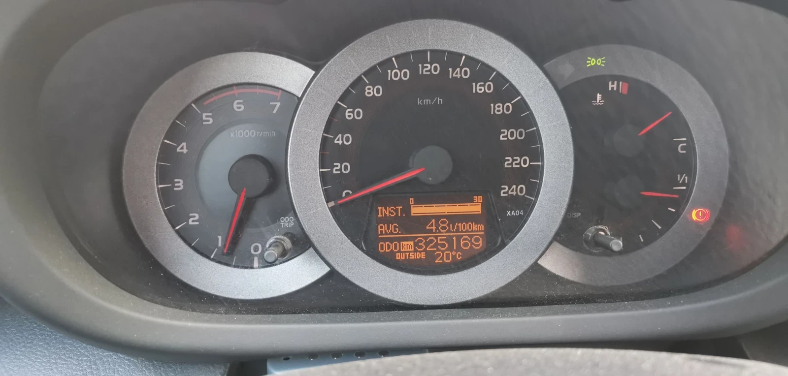 Toyota Rav4, снимка 8 - Автомобили и джипове - 56375826
