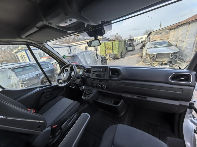 Renault Master 2.3dci, снимка 10 - Бусове и автобуси - 48497912