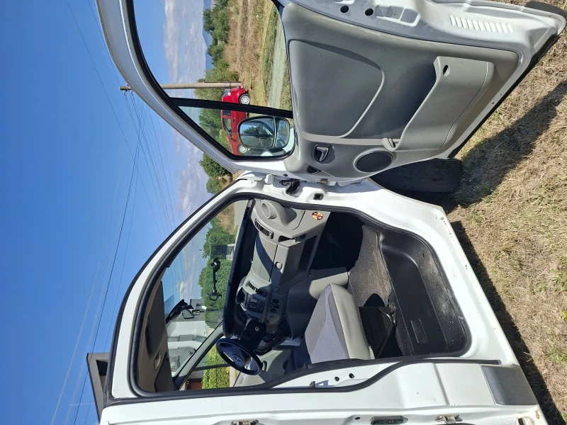 Opel Vivaro, снимка 4 - Бусове и автобуси - 51468233