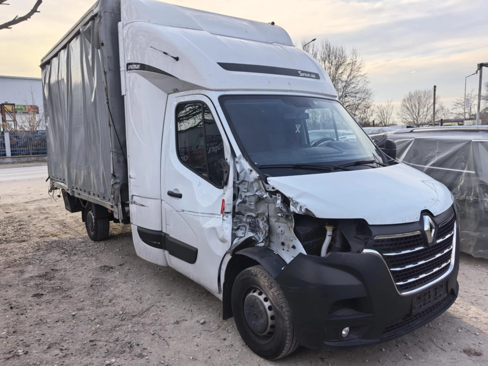 Renault Master 2.3dci - изображение 3