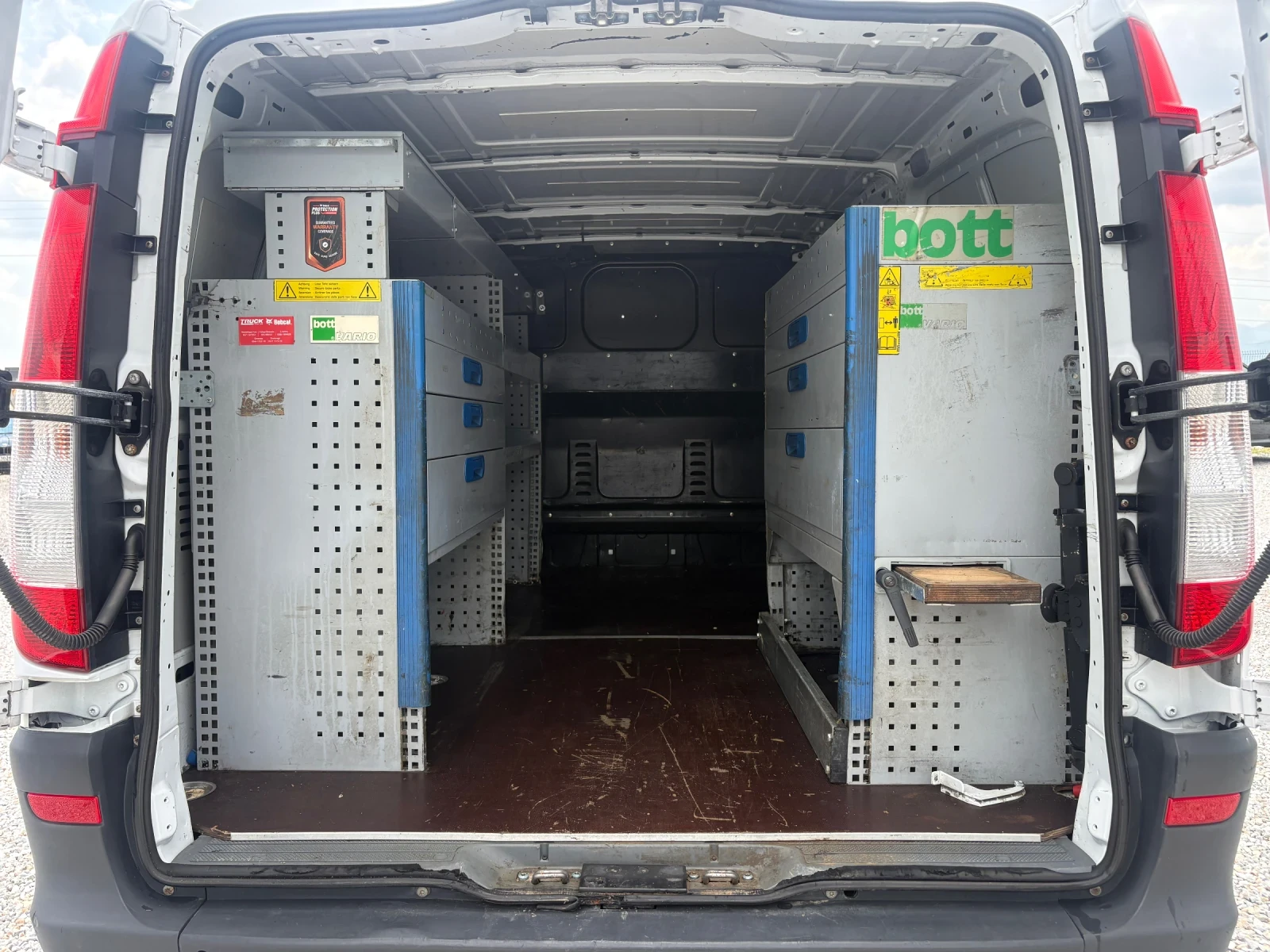 Mercedes-Benz Vito 115 CDI, снимка 8 - Бусове и автобуси - 55145785