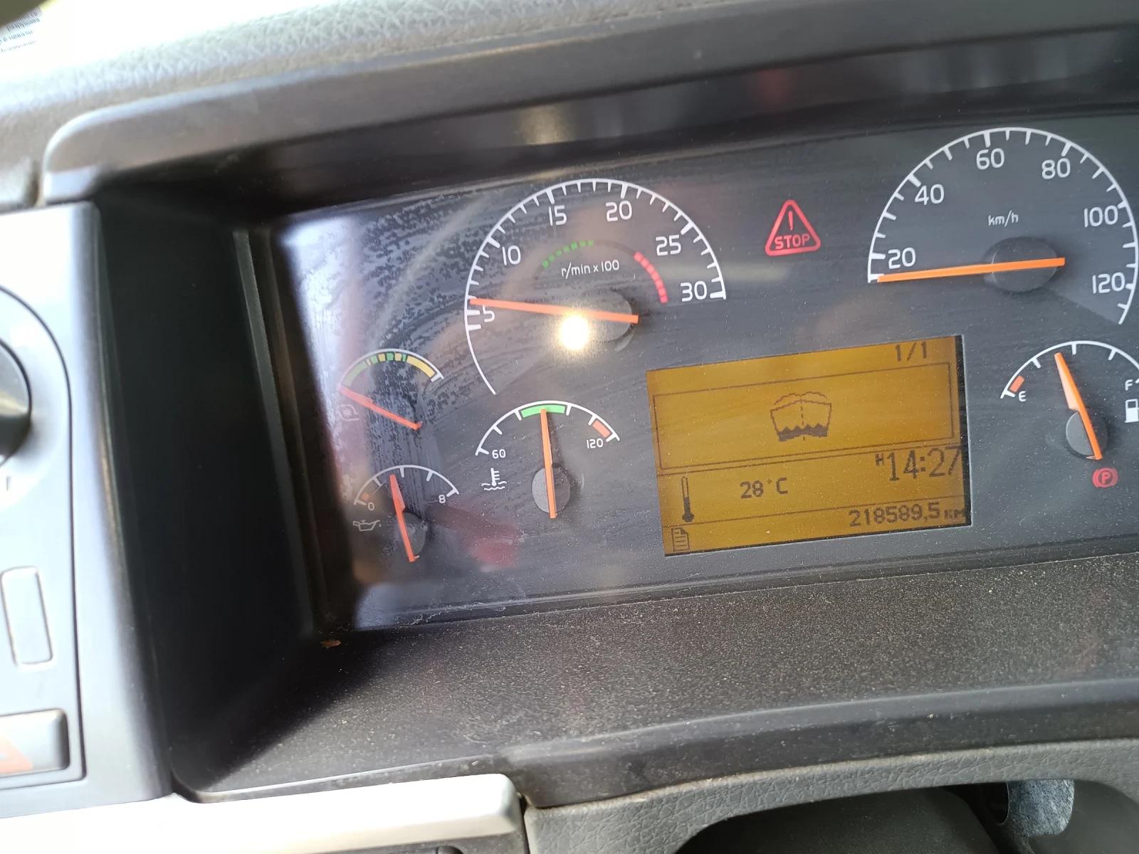 Volvo Fh 12, снимка 11 - Камиони - 55433657