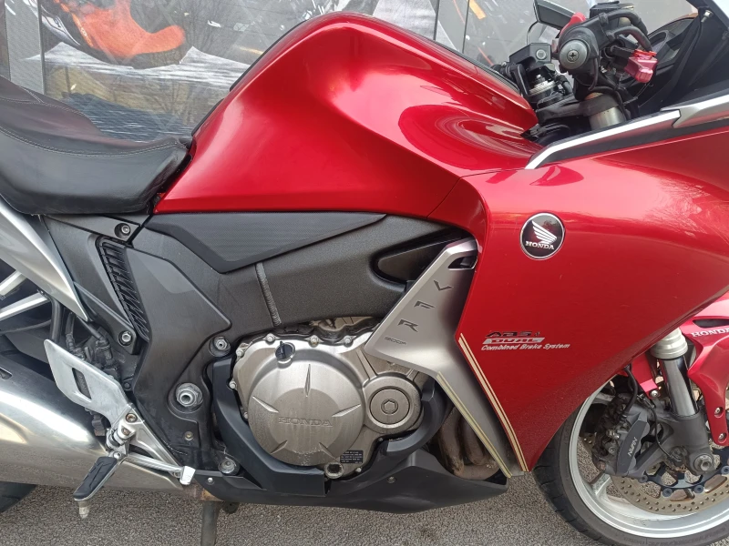 Honda Vfr 1200F ABS, снимка 6 - Мотоциклети и мототехника - 52630402