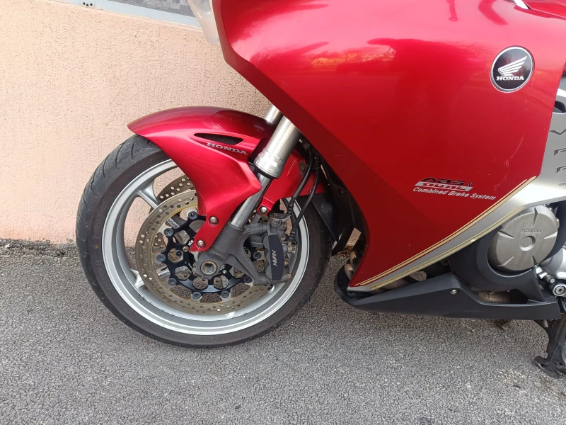 Honda Vfr 1200F ABS, снимка 14 - Мотоциклети и мототехника - 52630402