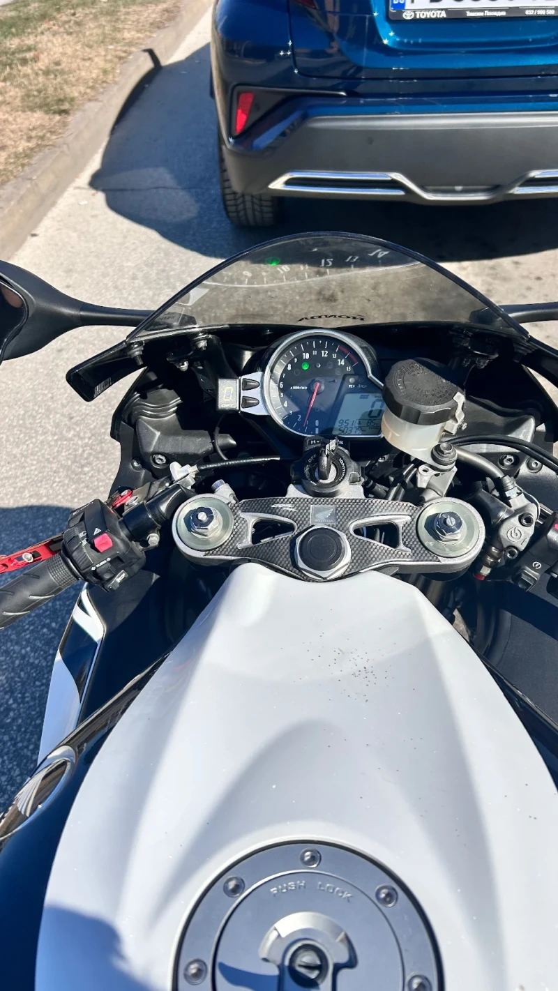 Honda Cbr 1000RR, снимка 5 - Мотоциклети и мототехника - 53418460