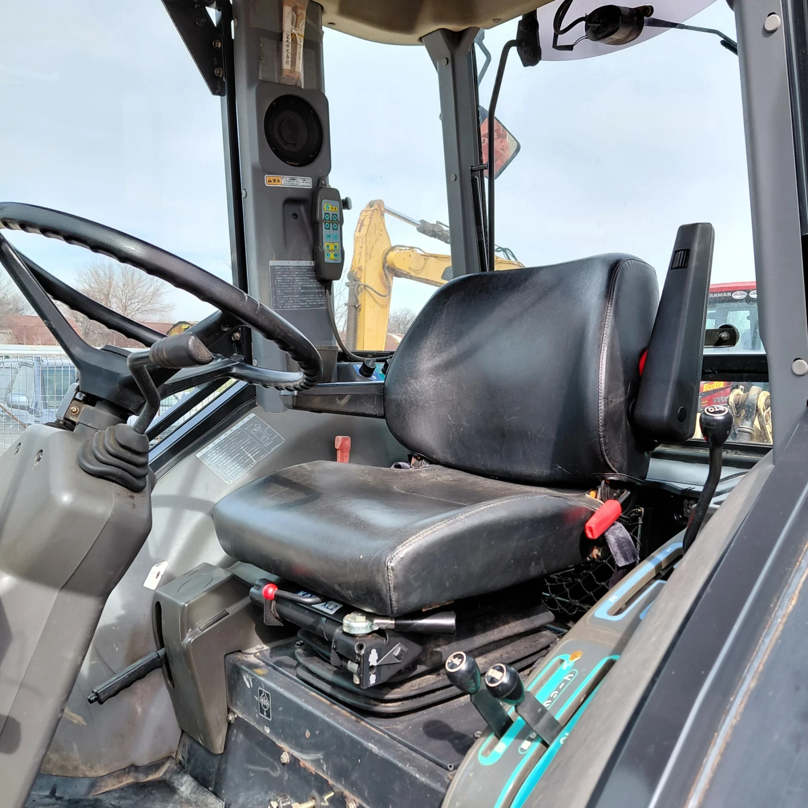 Трактор Yanmar AF-620 * КЛИМАТИК * НАЛИЧЕН * ТОП СЪСТОЯНИЕ * , снимка 10 - Селскостопанска техника - 51970206