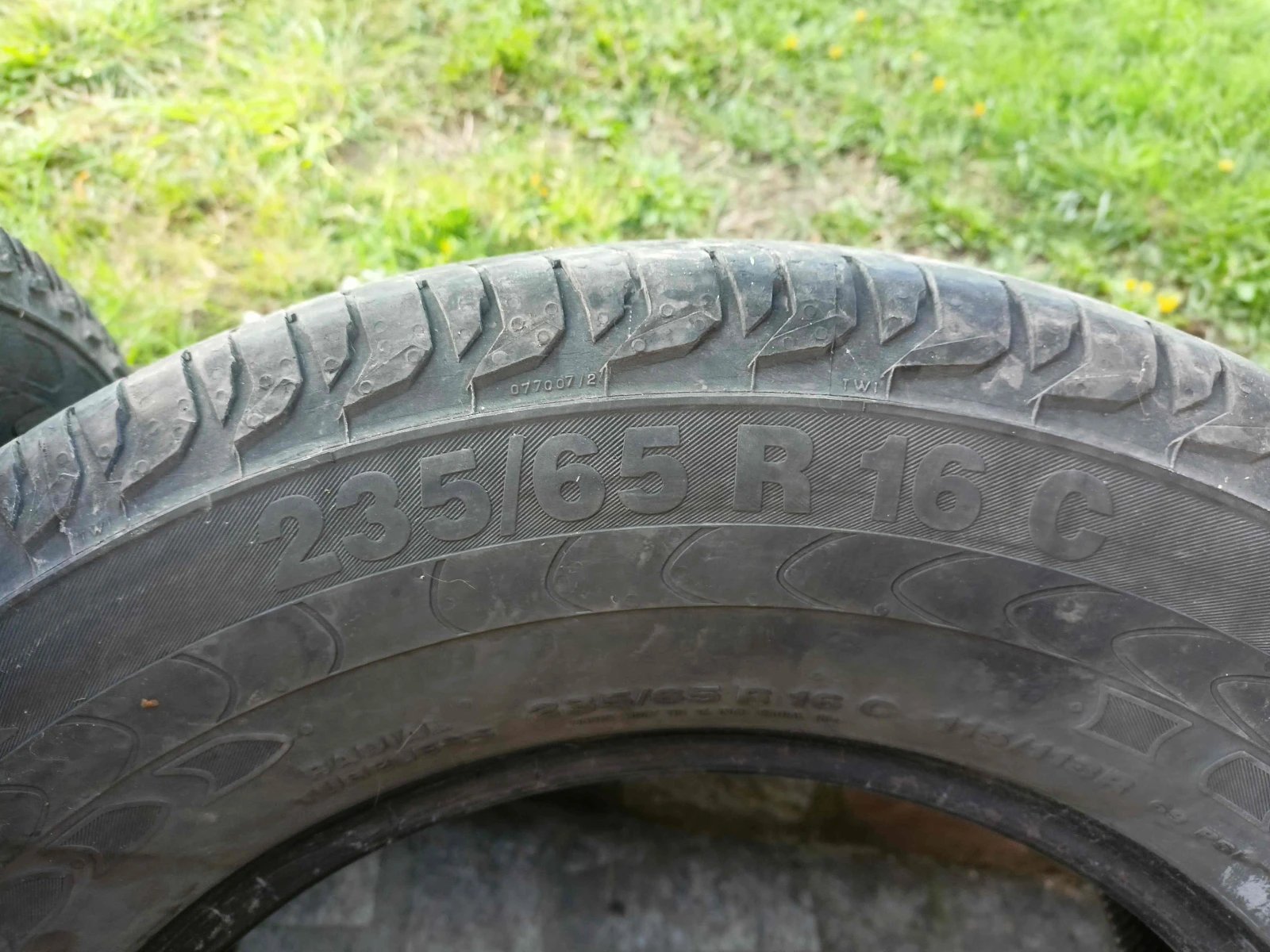 Гуми Летни 235/65R16, снимка 10 - Гуми и джанти - 54626610
