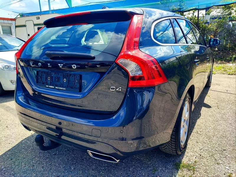 Volvo V60 D4-180k.ТОП СЪСТОЯНИЕ, СЕРВИЗНА КНИЖКА , снимка 4 - Автомобили и джипове - 47196255