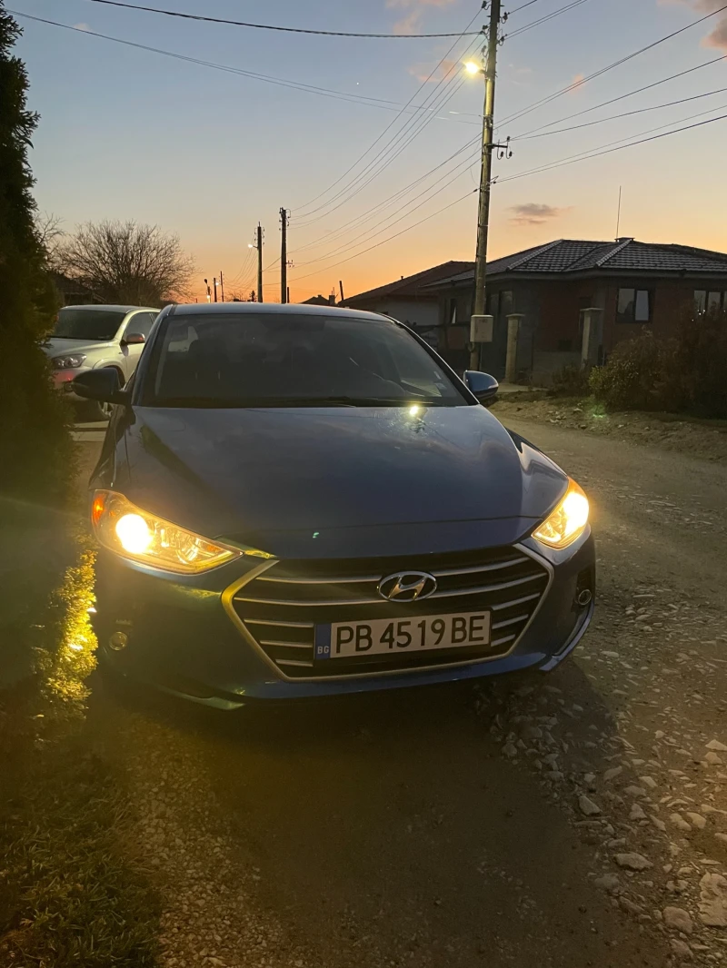 Hyundai Elantra 2.0 DOHC, снимка 7 - Автомобили и джипове - 48600848