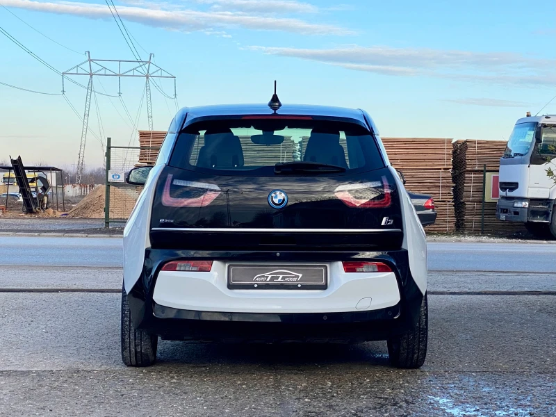 BMW i3 NAVI* 120Ah* 170кс.* Гаранционен* , снимка 3 - Автомобили и джипове - 48801759