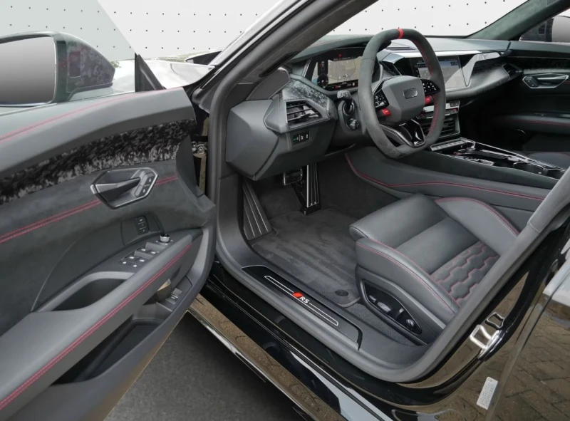 Audi E-Tron GT Performance* Ceramic* HuD* Carbon* B&O, снимка 5 - Автомобили и джипове - 51420249