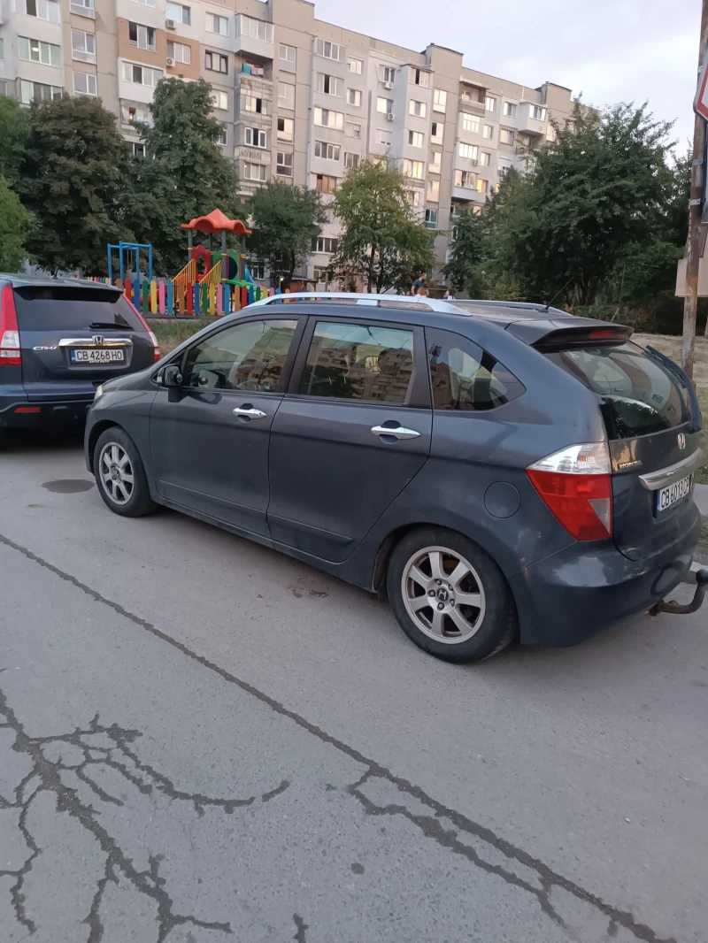 Honda Fr-v Ван, снимка 3 - Автомобили и джипове - 52653980