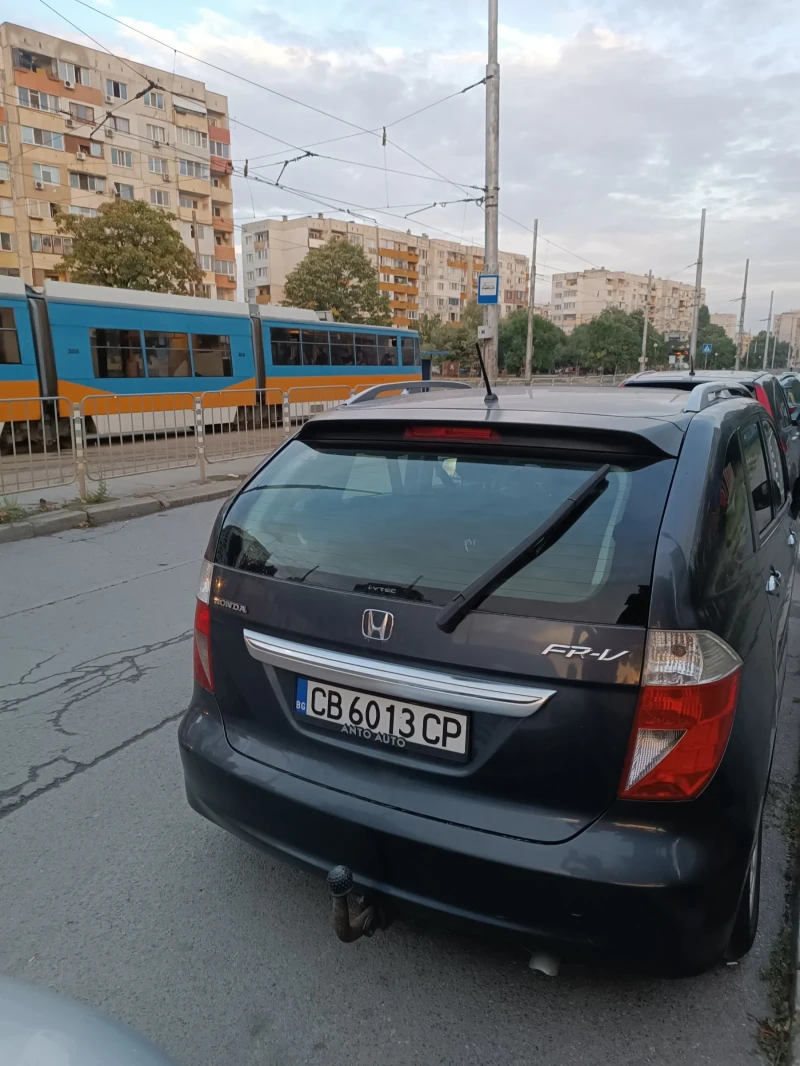 Honda Fr-v Ван, снимка 5 - Автомобили и джипове - 52653980