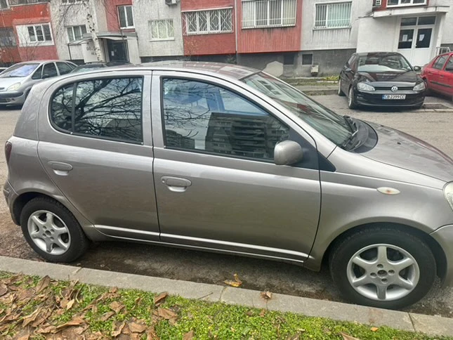 Toyota Yaris, снимка 3 - Автомобили и джипове - 48522682