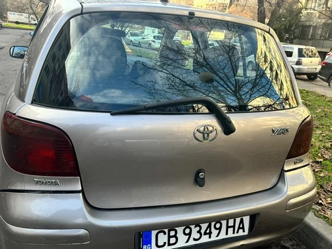 Toyota Yaris, снимка 4 - Автомобили и джипове - 48522682