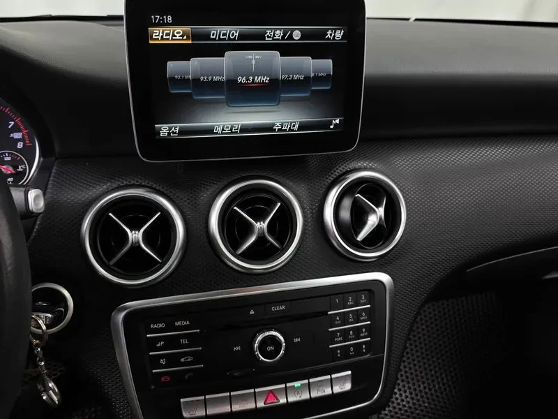Mercedes-Benz A 200 W176 | Mobile.bg � ����������� 14
