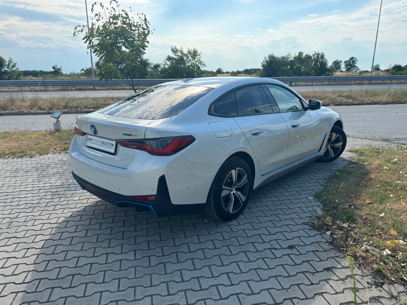 BMW i4 eDrive40 Гран Купе - изображение 2