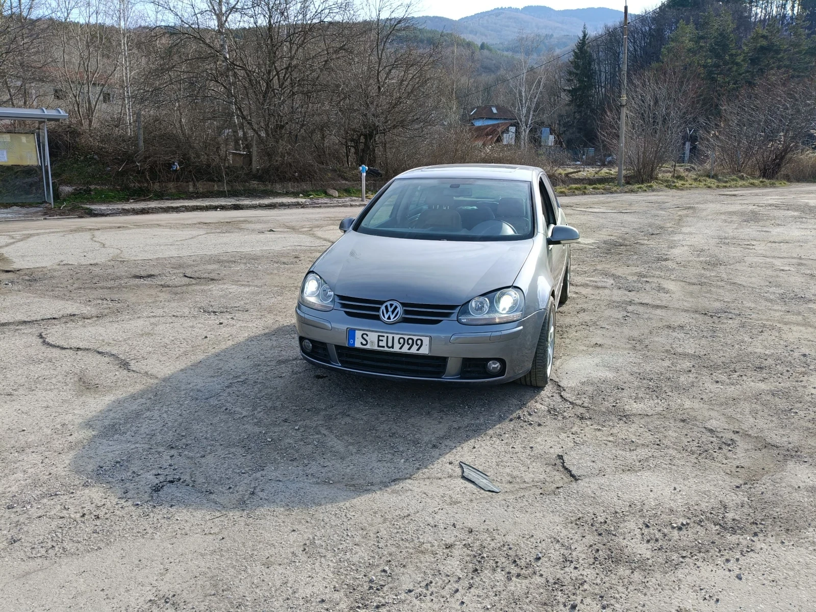 VW Golf 2.0 TDI SPORT DSG - изображение 2