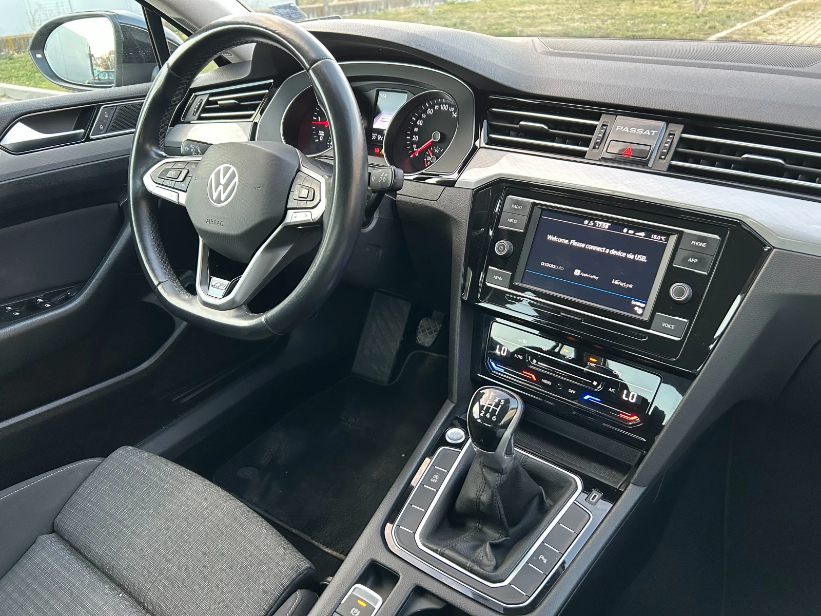 VW Passat 2.0 TDI R-Line - изображение 9