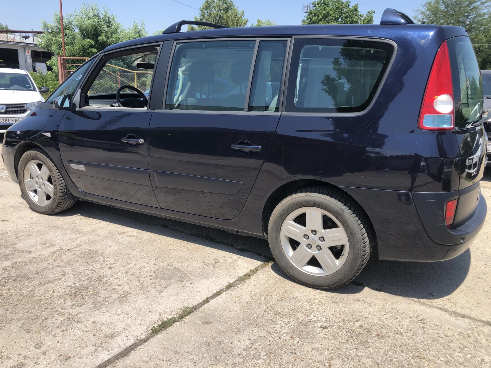 Renault Espace 2.2 dCi - изображение 3