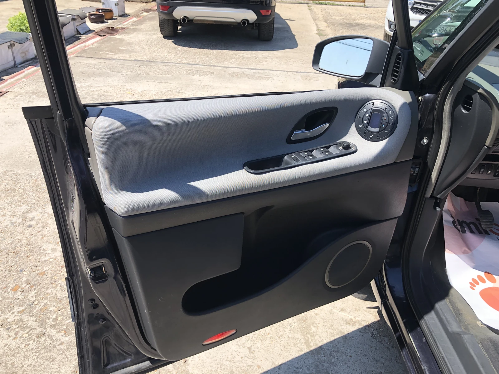 Renault Espace 2.2 dCi - изображение 10