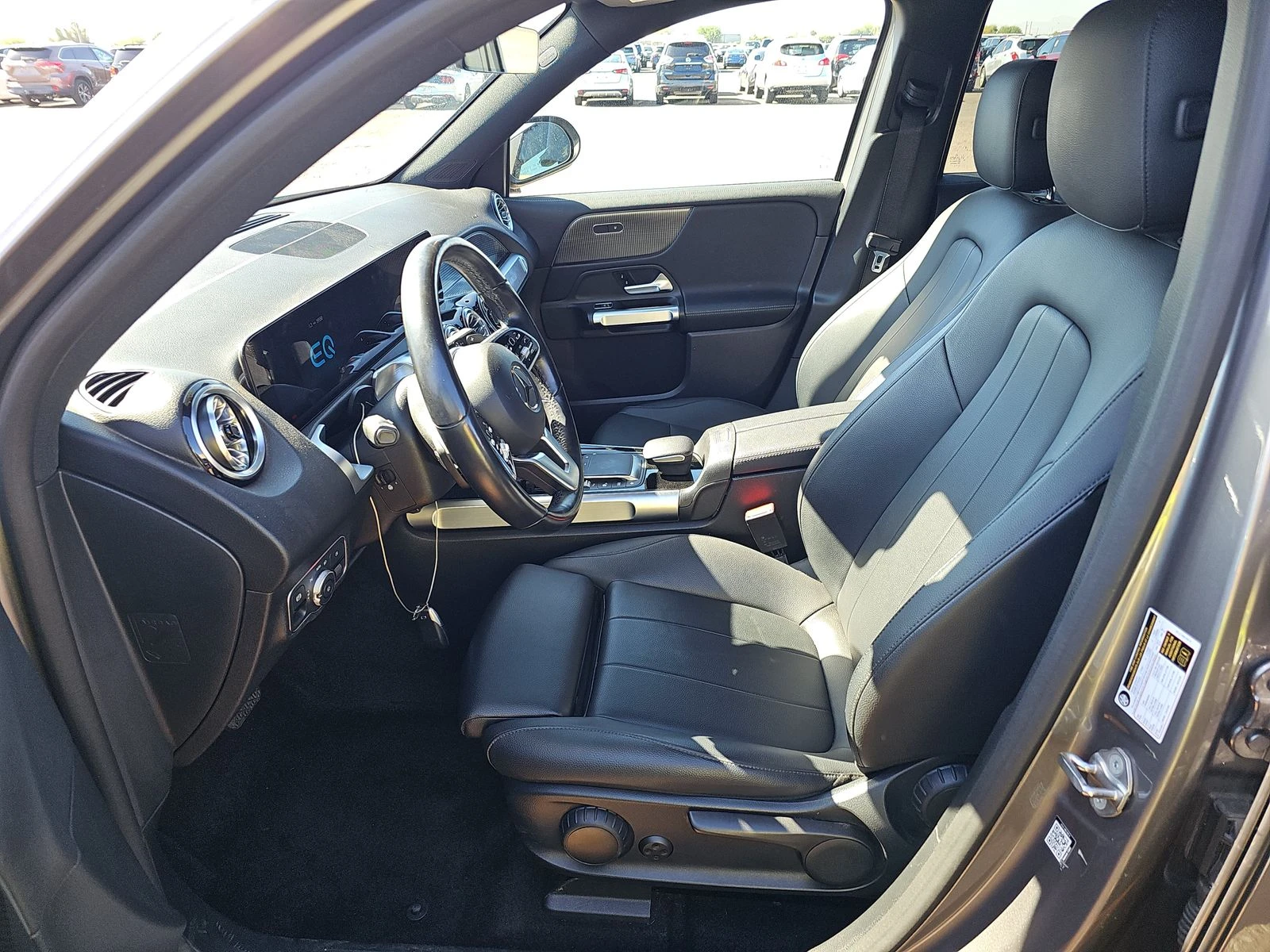 Mercedes-Benz EQB  - изображение 10