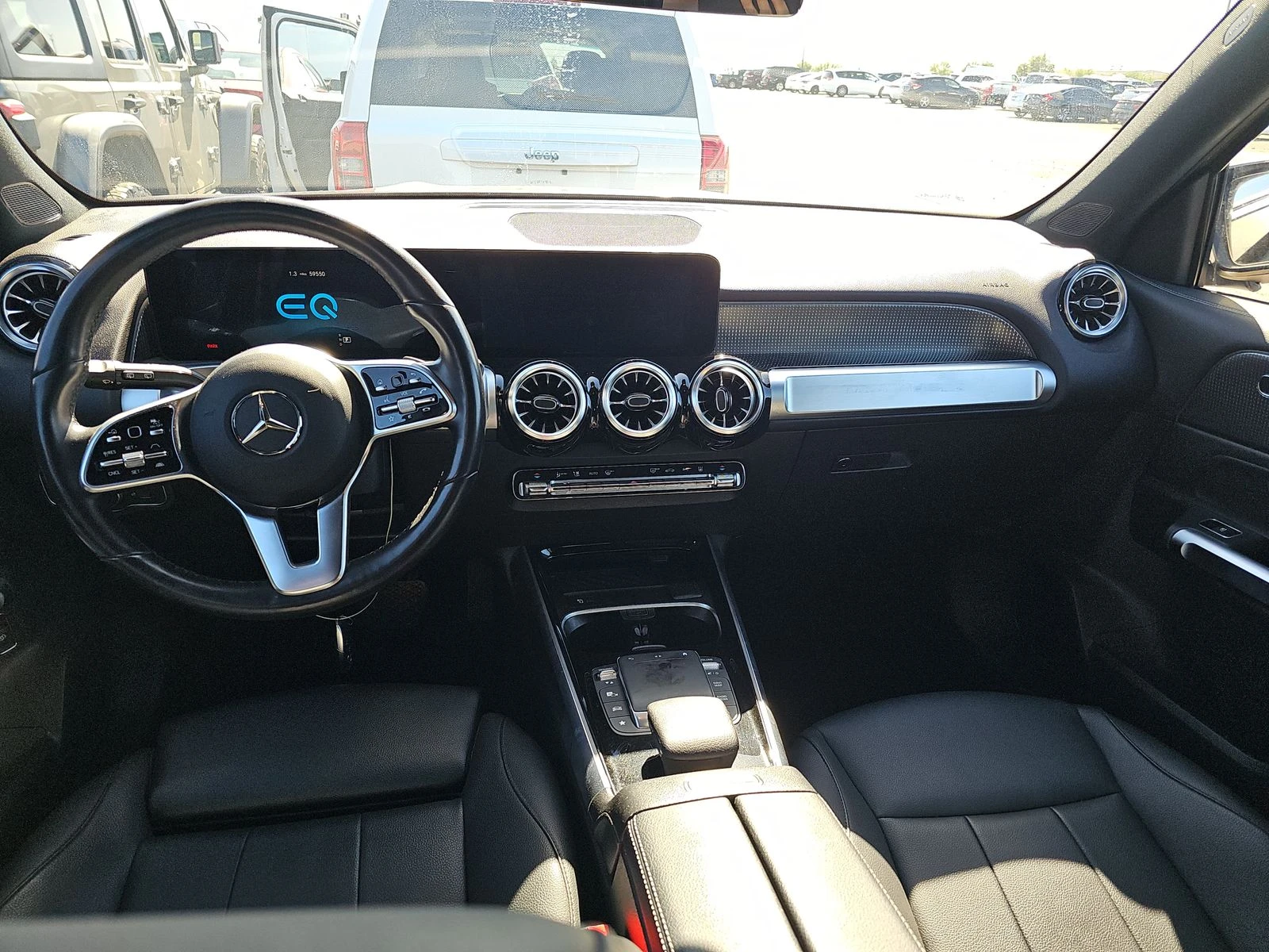 Mercedes-Benz EQB  - изображение 7