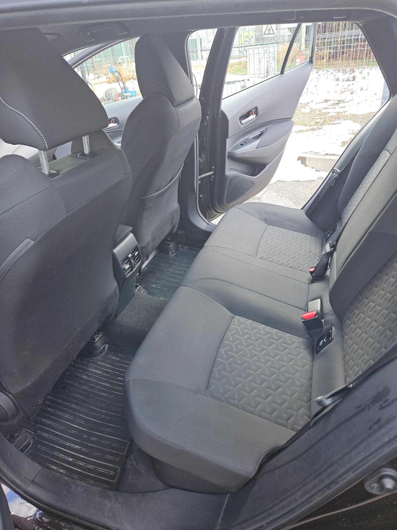 Toyota Corolla TS Executive | Mobile.bg � ����������� 11