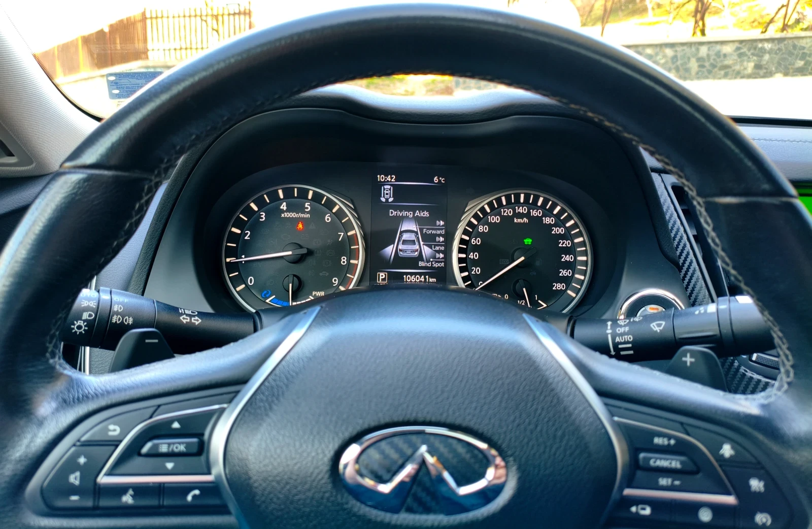 Infiniti Q50 3, 5 HYBRID Sport AWD , снимка 15 - Автомобили и джипове - 53837533