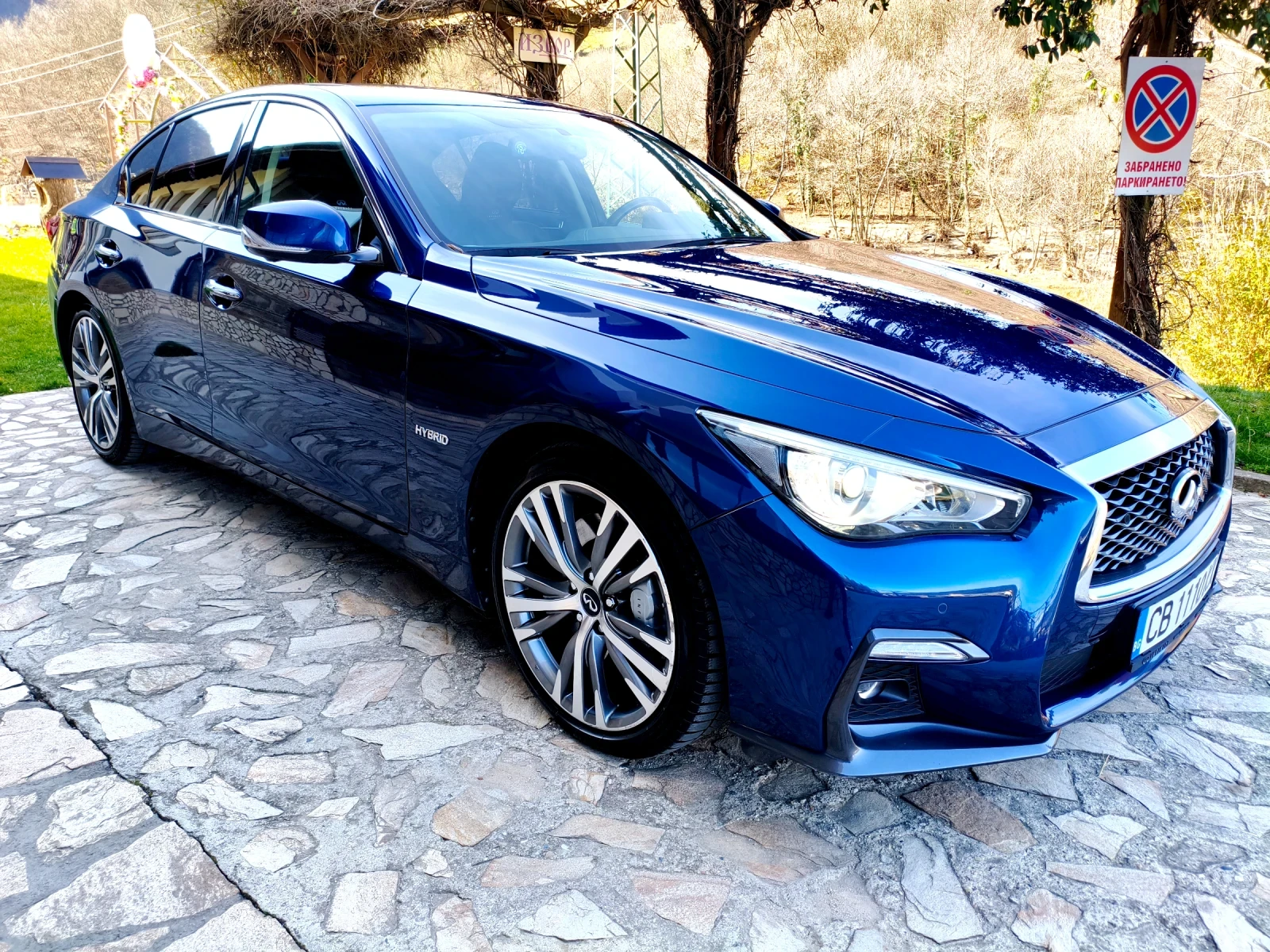 Infiniti Q50 3, 5 HYBRID Sport AWD , снимка 3 - Автомобили и джипове - 53837533