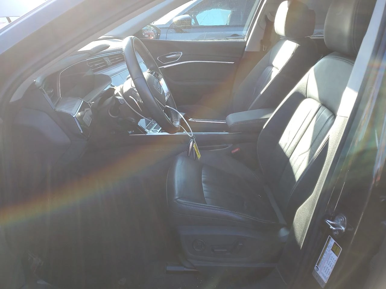 Audi E-Tron PREMIUM QUATTRO, снимка 7 - Автомобили и джипове - 53927841