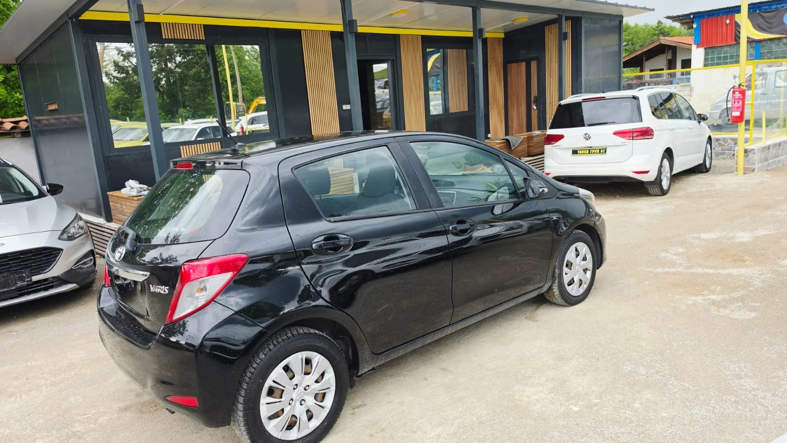 Toyota Yaris, снимка 7 - Автомобили и джипове - 54588832