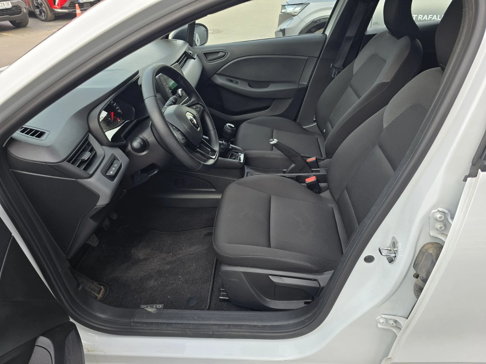 Renault Clio 1.0 TCe 70 | Mobile.bg � ����������� 12