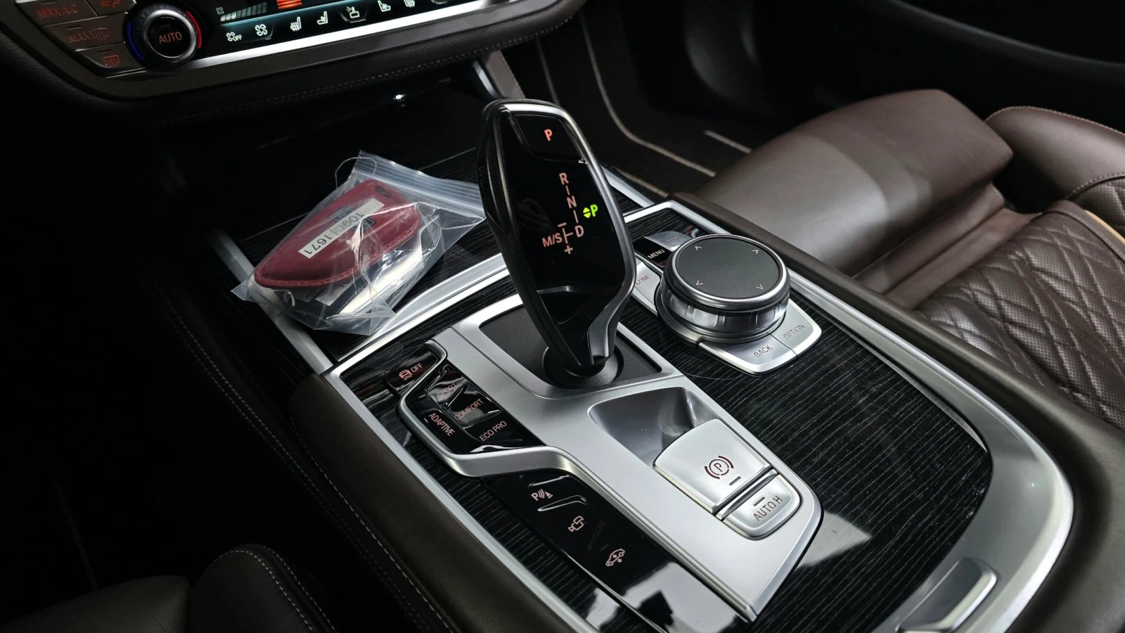 BMW 730 * M sport* 3.0Disel* Pano* Night Vision, снимка 8 - Автомобили и джипове - 55061525