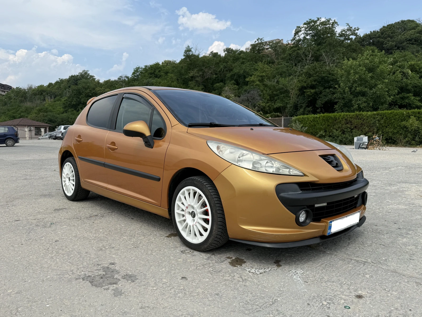 Peugeot 207 1.4 HDI, снимка 2 - Автомобили и джипове - 55136723