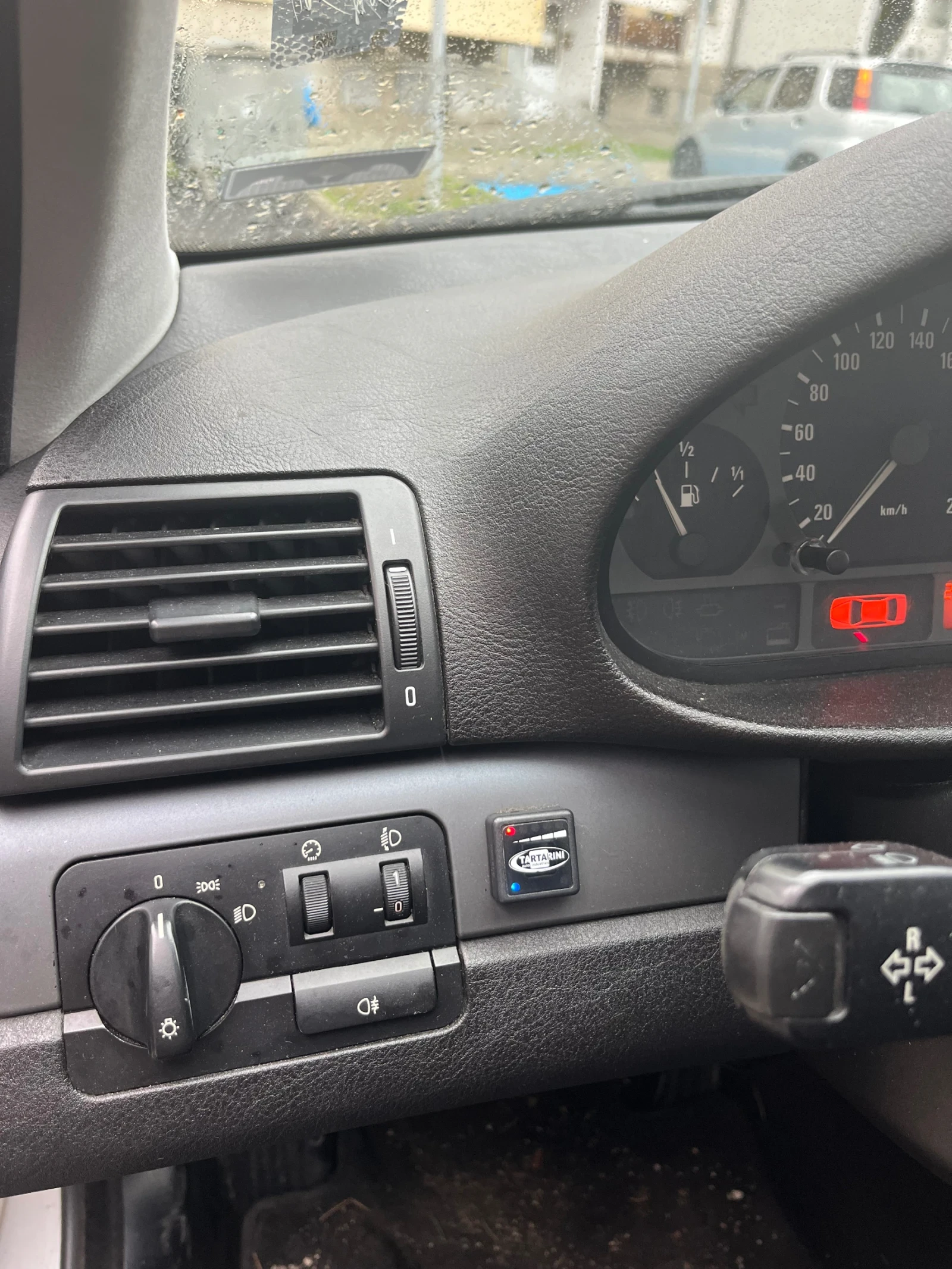 BMW 318, снимка 10 - Автомобили и джипове - 55753370