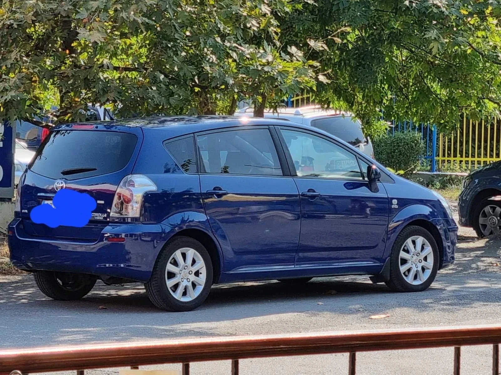 Toyota Corolla verso, снимка 6 - Автомобили и джипове - 55840939