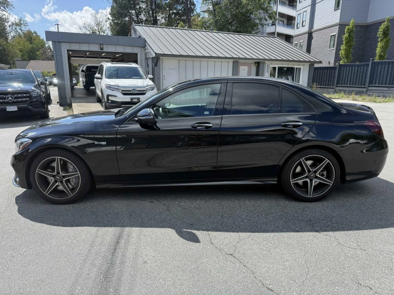 Mercedes-Benz C 43 AMG AMG-Pack* Burmester* 360* CarPlay* Пано* Подгрев, снимка 7 - Автомобили и джипове - 55892706