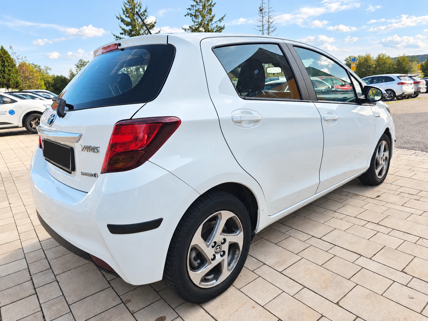 Toyota Yaris Hybrid Comfort, снимка 6 - Автомобили и джипове - 55959031